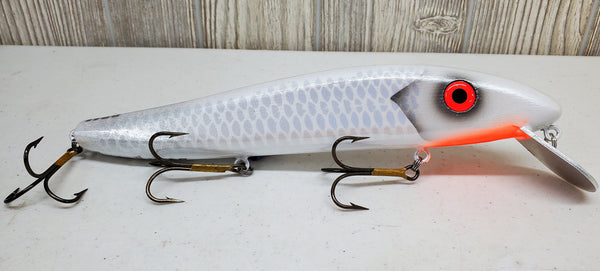 Death Pause Minnow 10"
