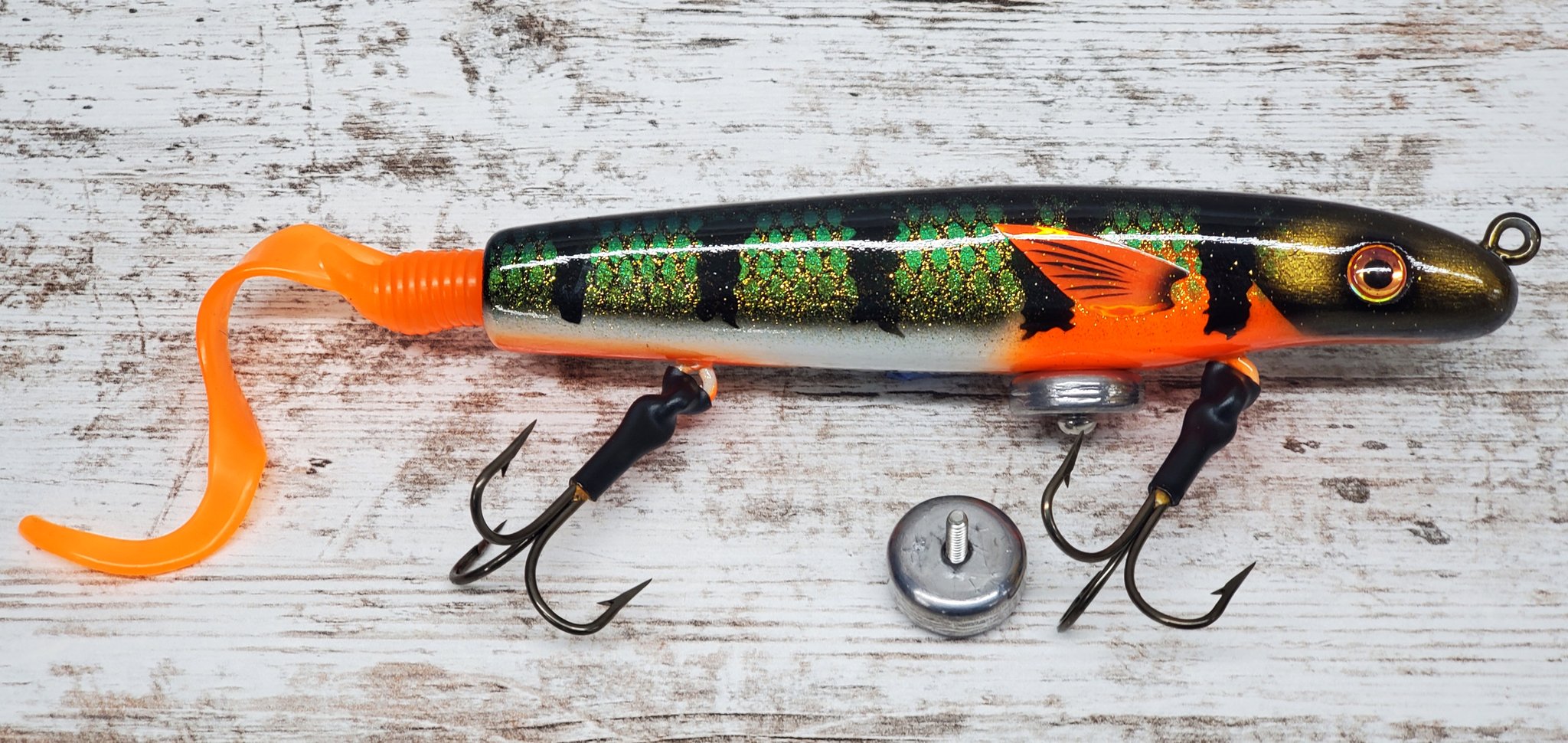 custom handmade fishing lures Alan's AD-PRO Darter the PH Custom Lures Lowens Cyber Craw delivers a unique and highly effective take on balsa baits Lee Lures Custom Baits
